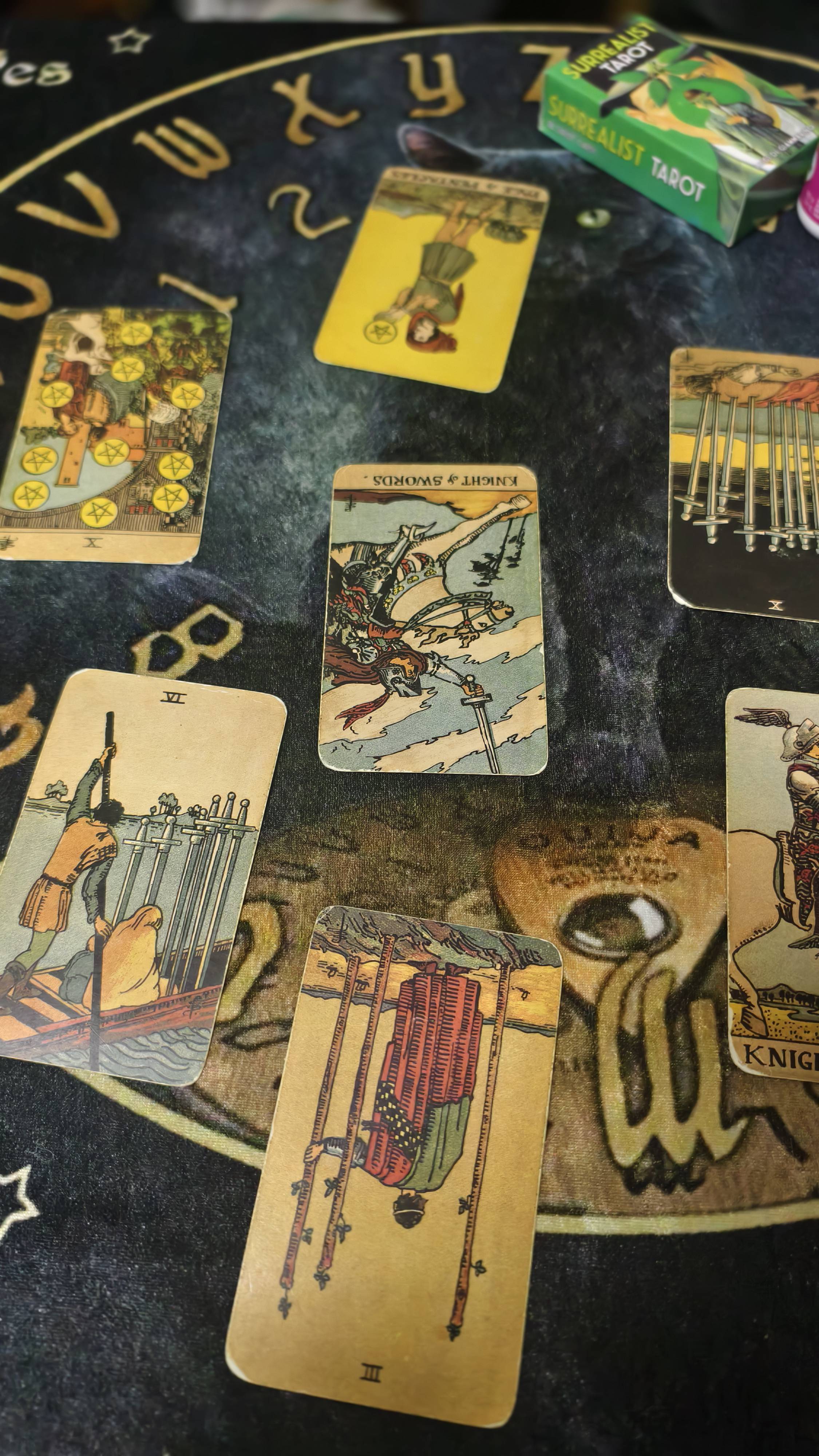 塔罗师工作线下一天_1