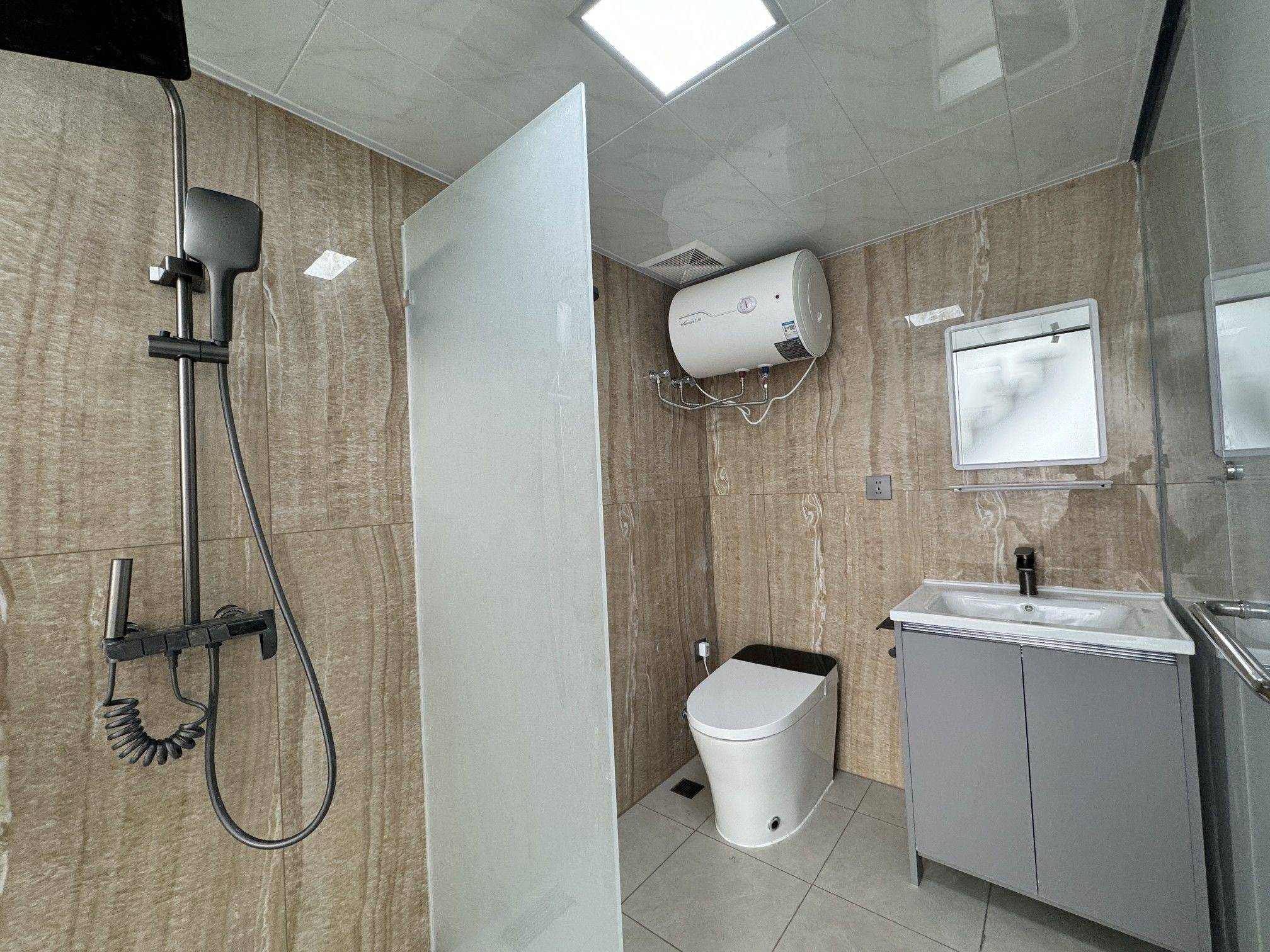 松山湖转租一室一厅复式公寓_1