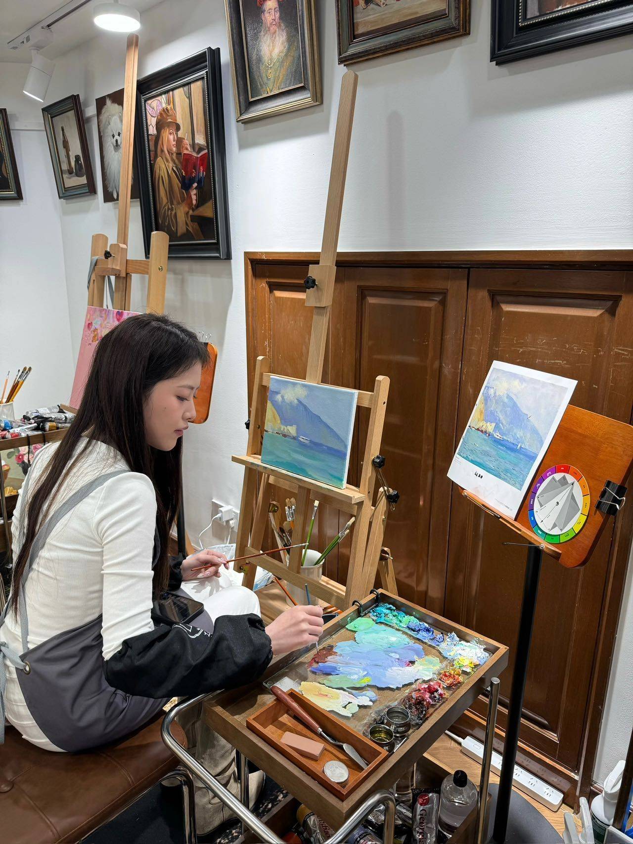 hi 我们是Lumii画室！_1