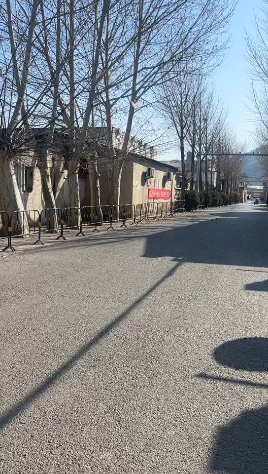 这个公寓是这几个公寓里面环境挺不错的了，