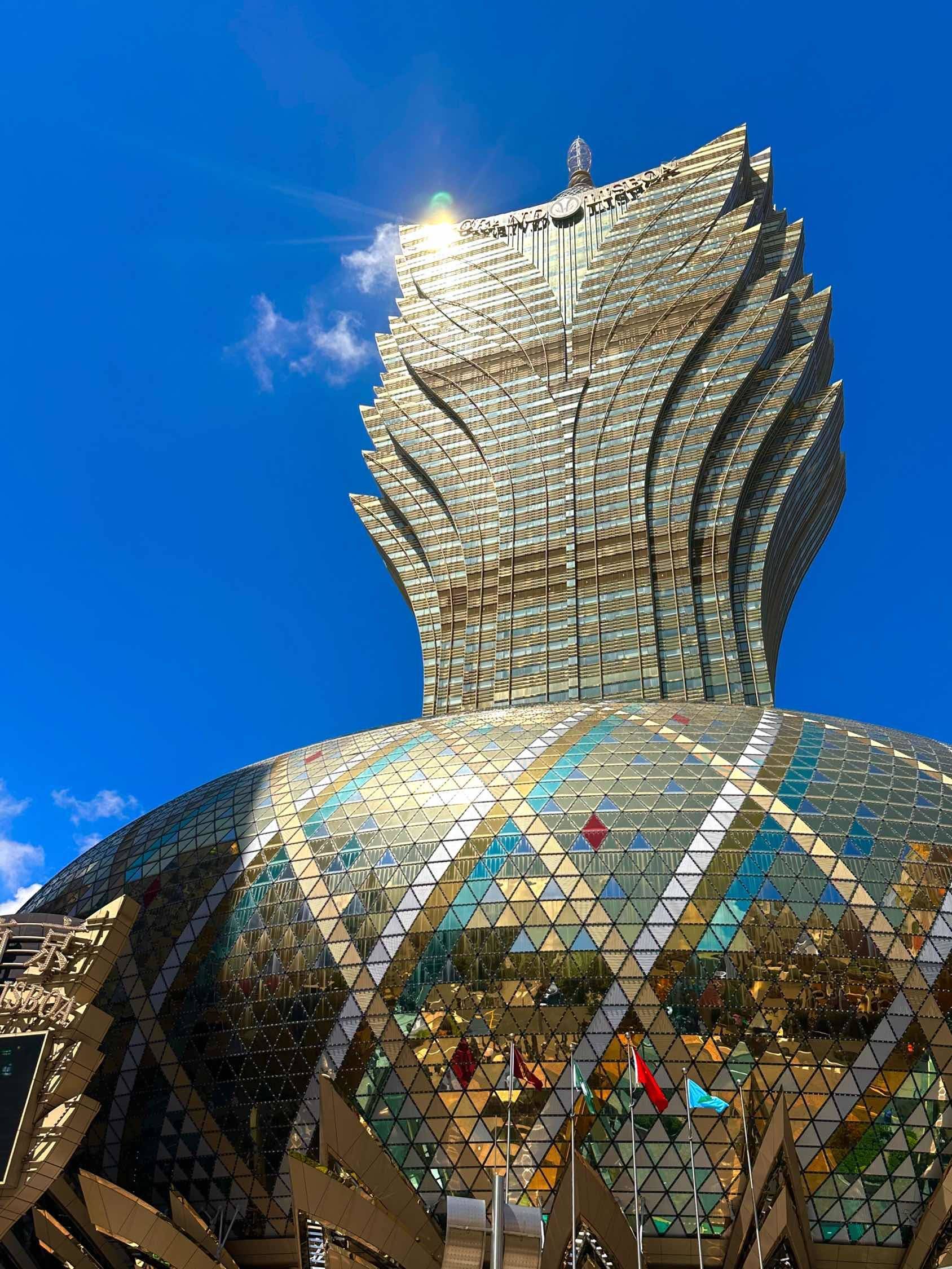 澳门｜啃着猪扒包，一脚踏进中世纪威尼斯🛶