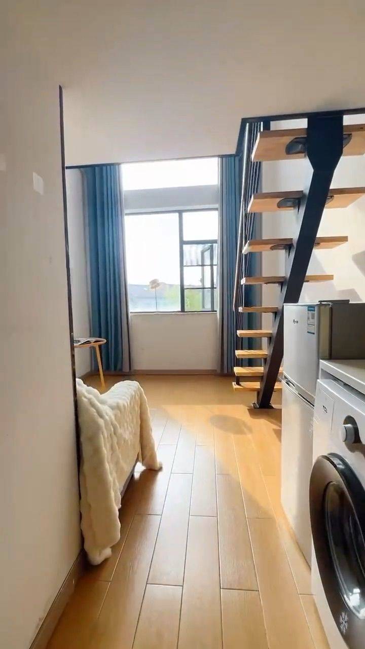 个人急转 减免第一个月房租1/3