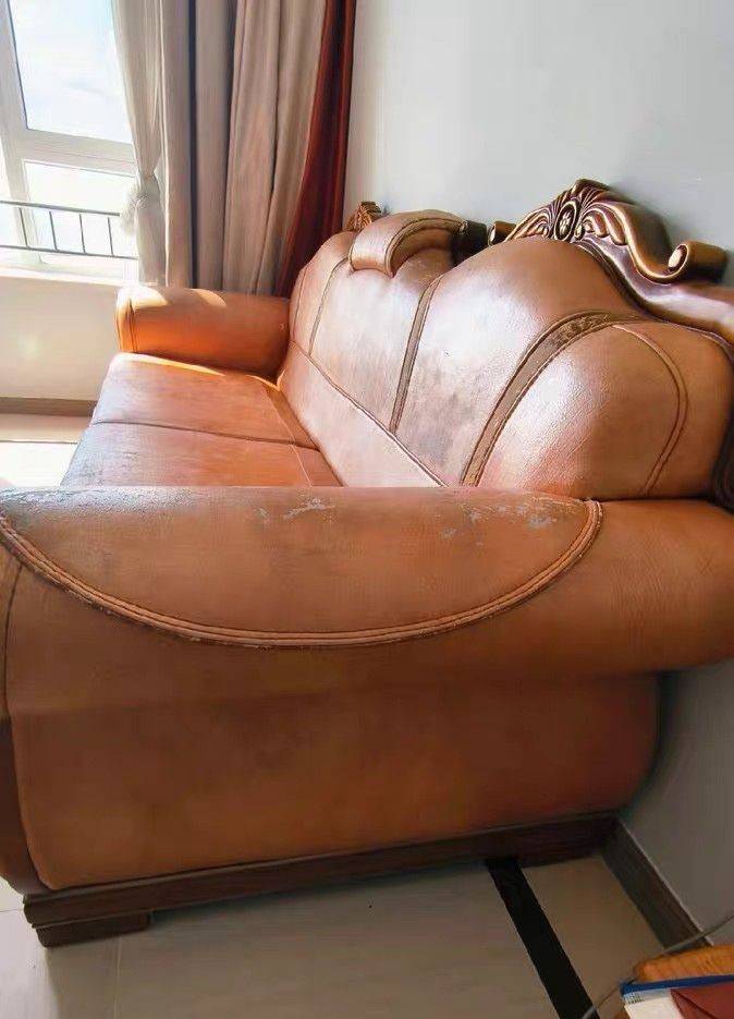 真皮沙发出售300_1