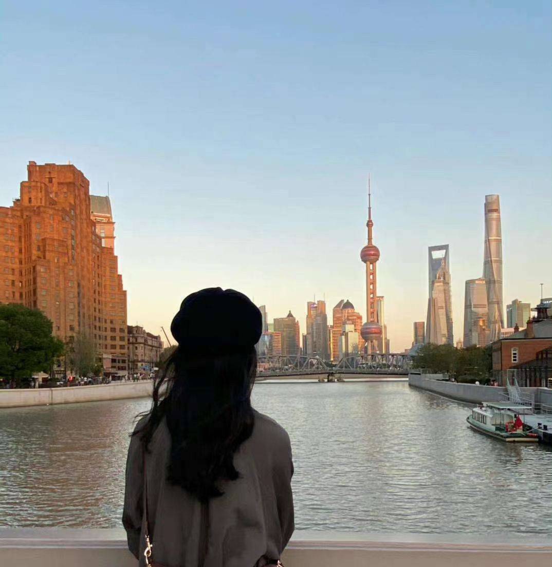 知道光和光怎打招呼吗🌃 在最黑的地方见🌌