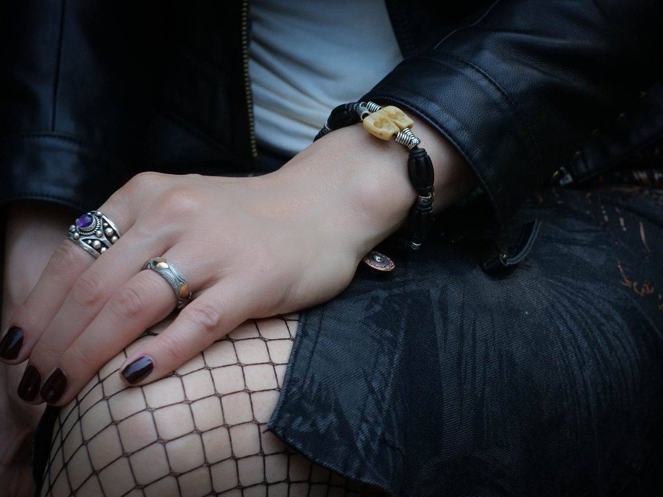 机车、摇滚、反叛……主角是手串_1