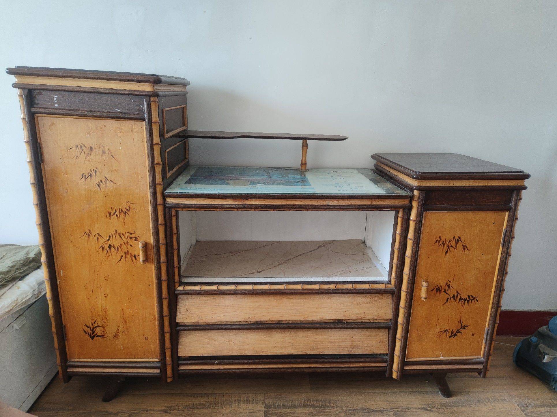  老式柜子  复古家具  怀旧风 