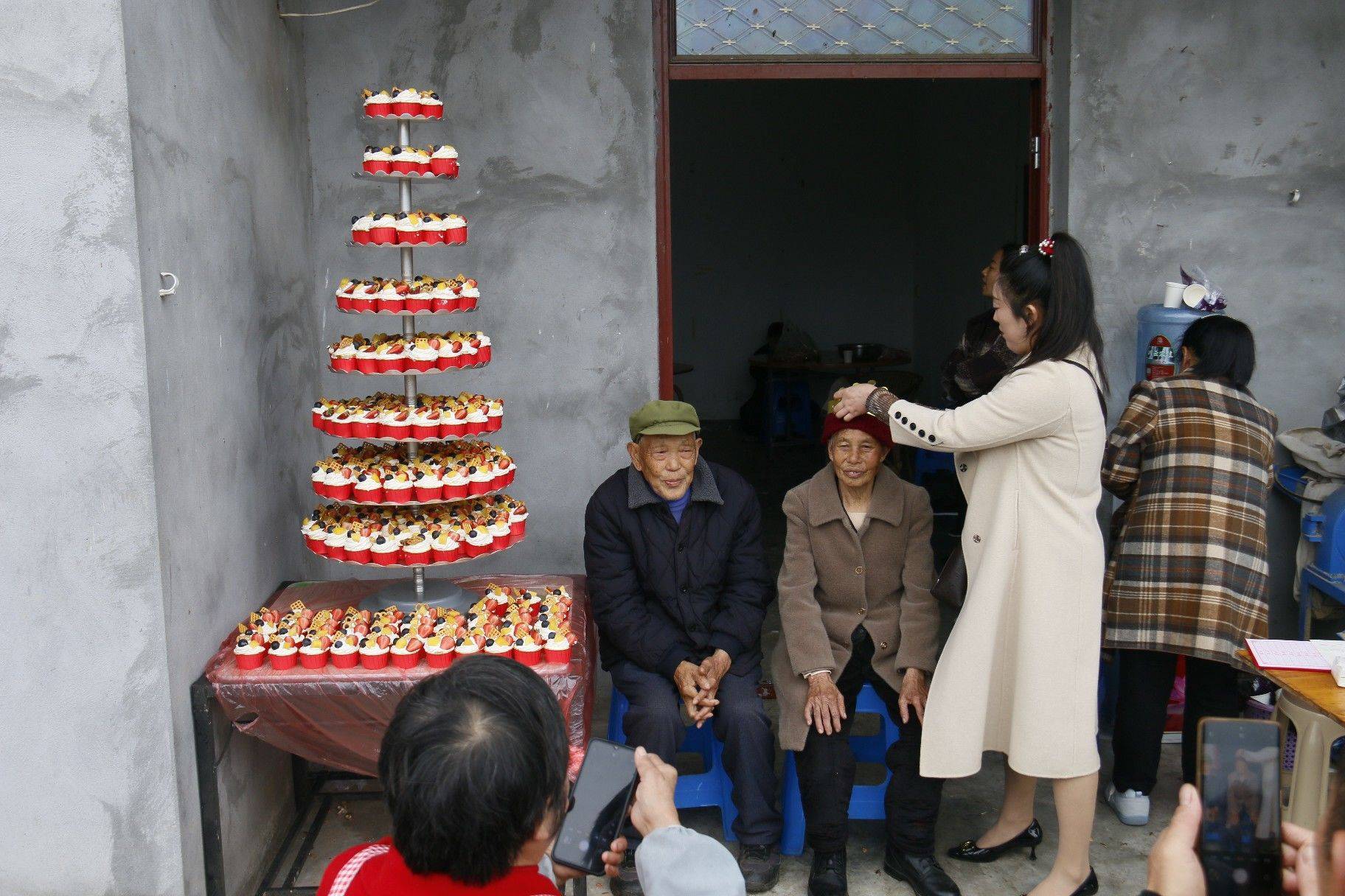 祝奶奶生日快乐, 曾经也是可爱美丽的小姑娘_4