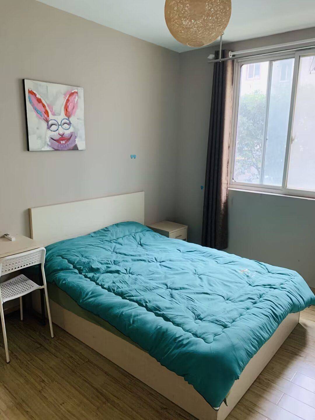 合租房，蹲个有缘的来，房间朝南，日照阳光