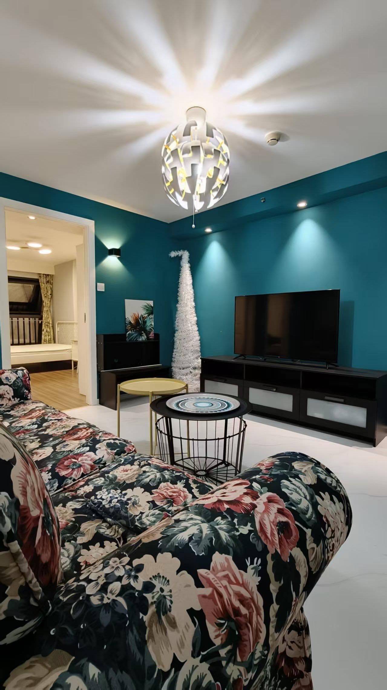 Emma驾到，通通闪开！_1