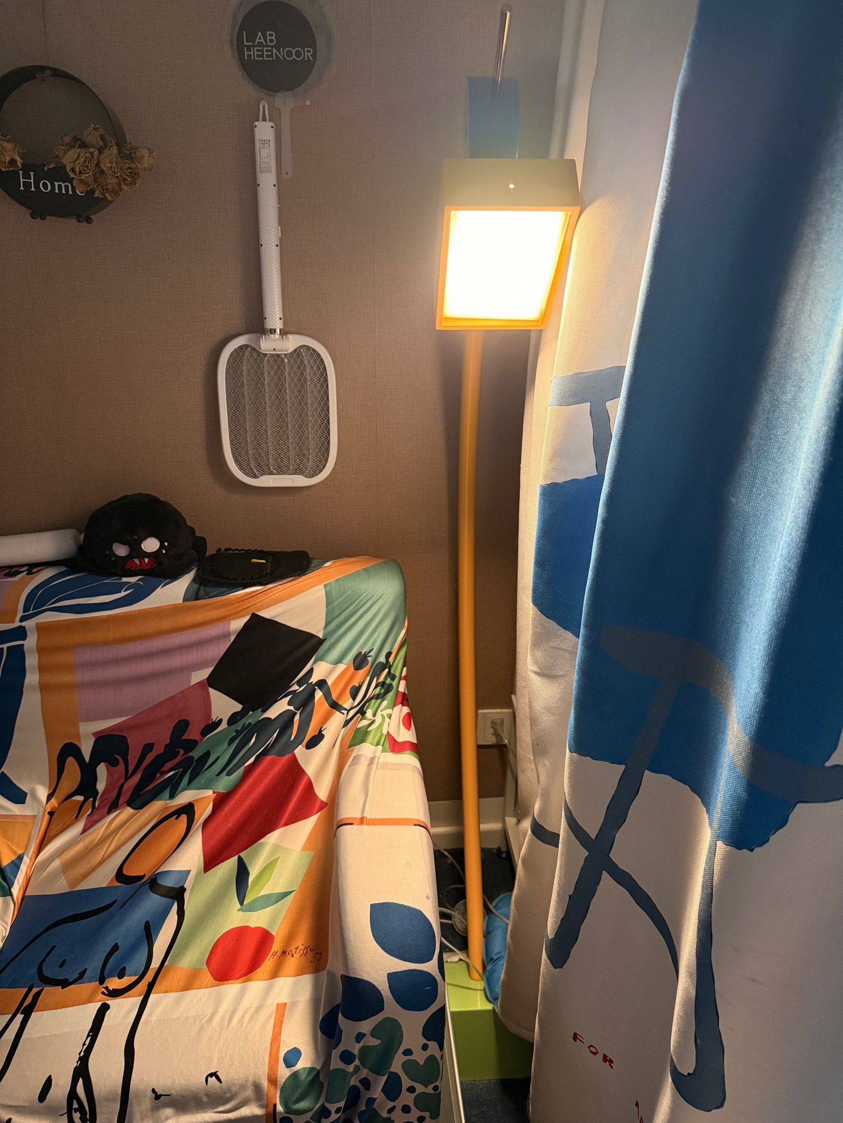 个人闲置孟菲斯风格落地灯现价280_2