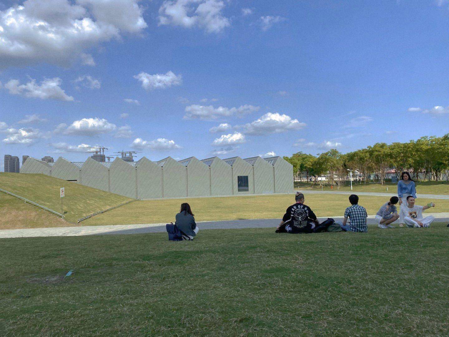 求租房！！求房东！