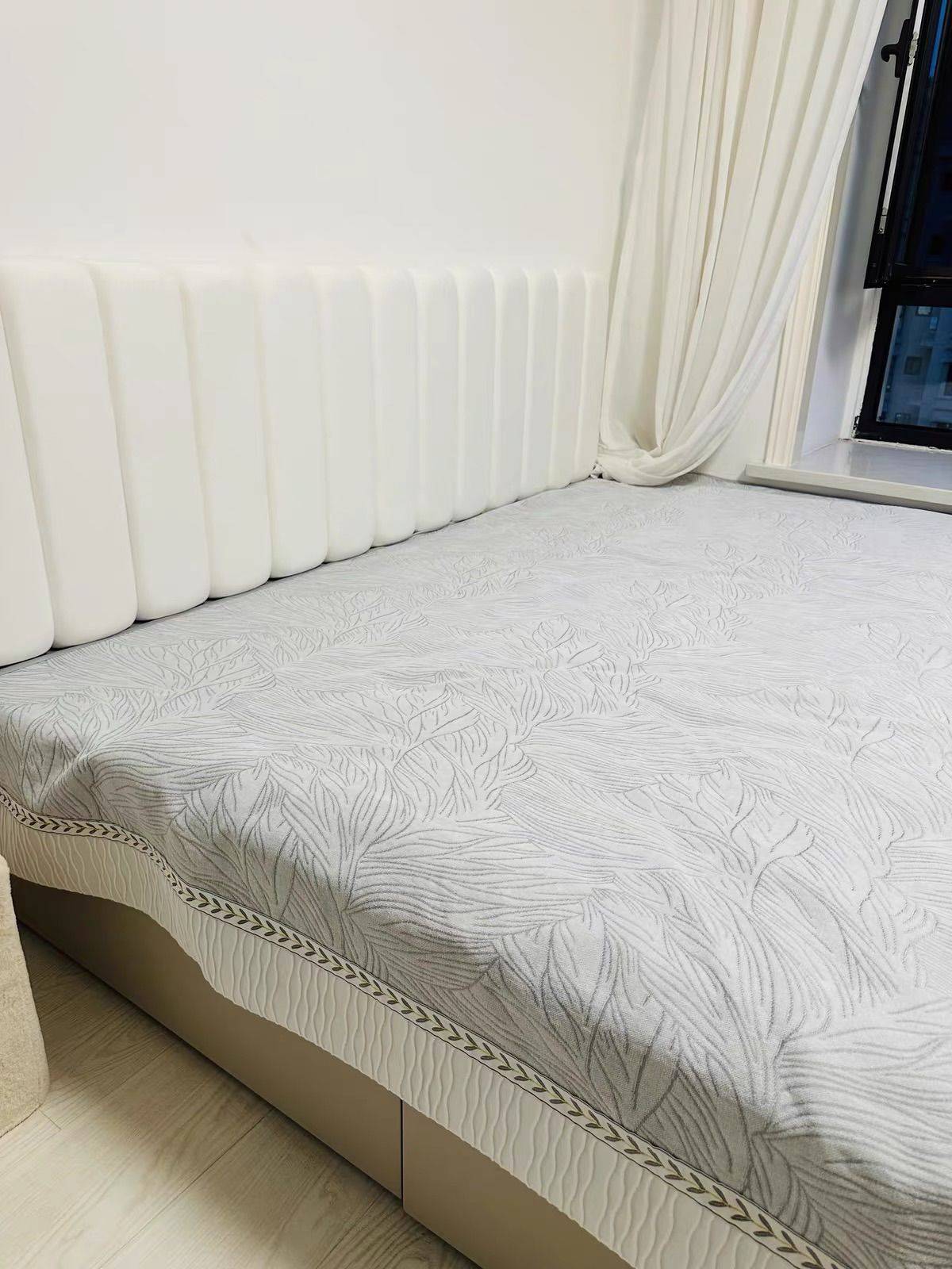 床头靠垫奶油风闲置出100拿走（1.9cm*62cm）_1