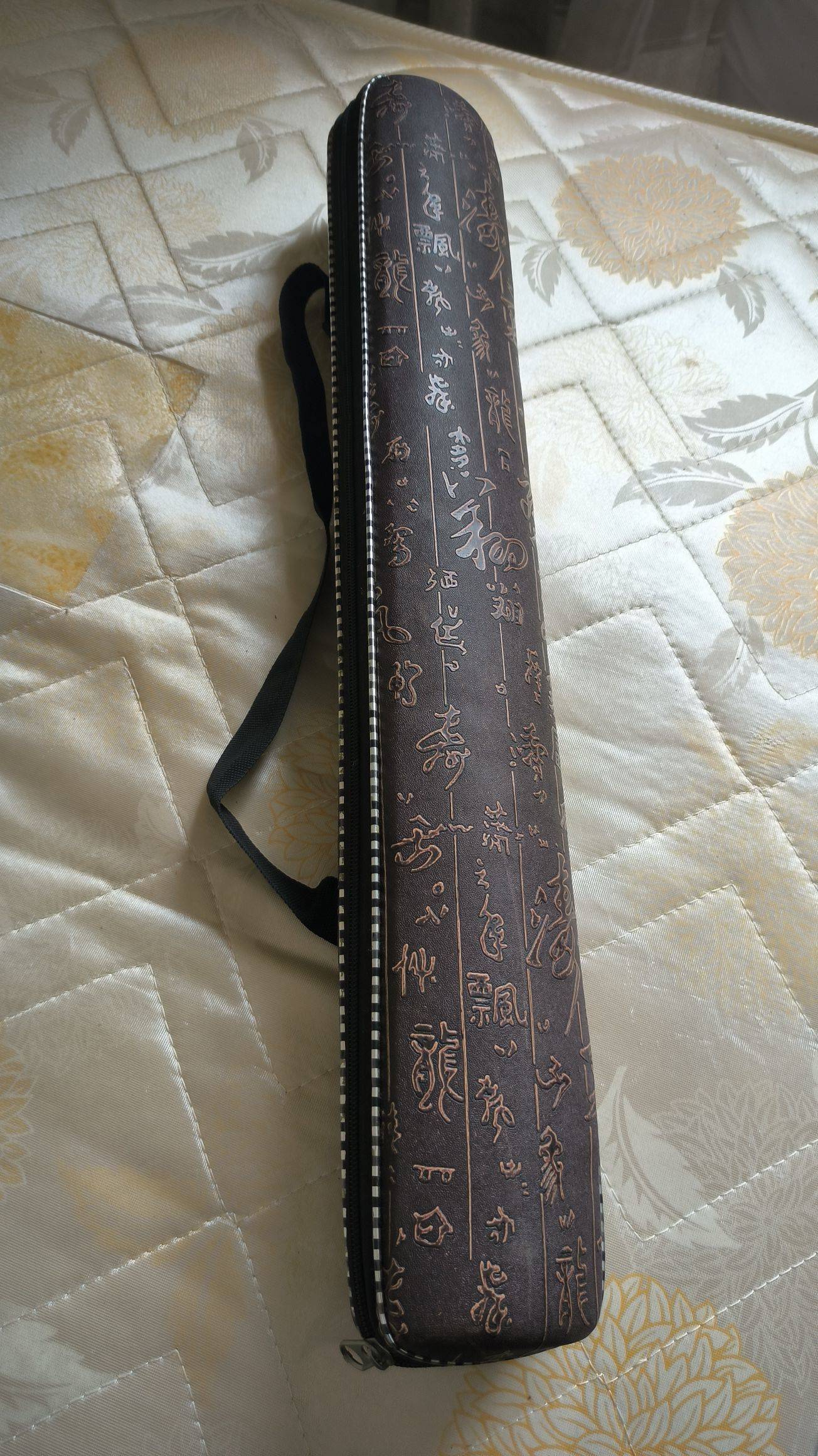 巴乌转，给小孩子学习用的，没玩几次。
4_2