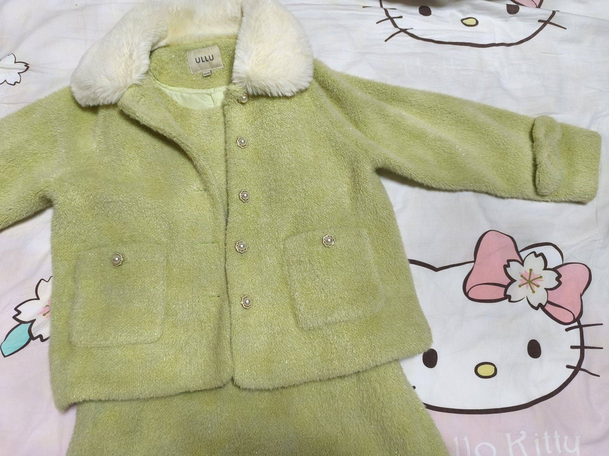  毛绒外套  浅绿系穿搭  秋冬保