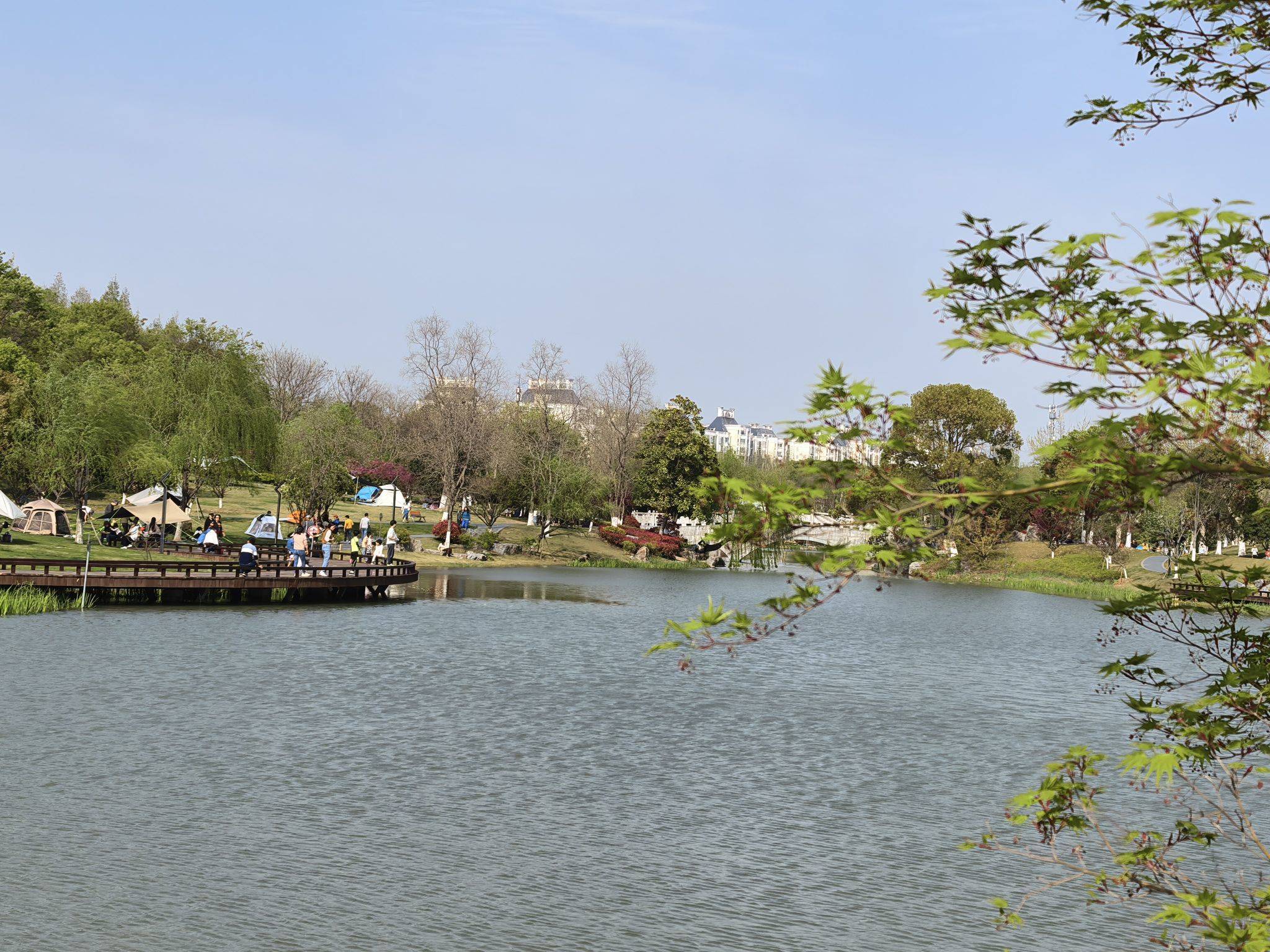 房东带看周边环境_1