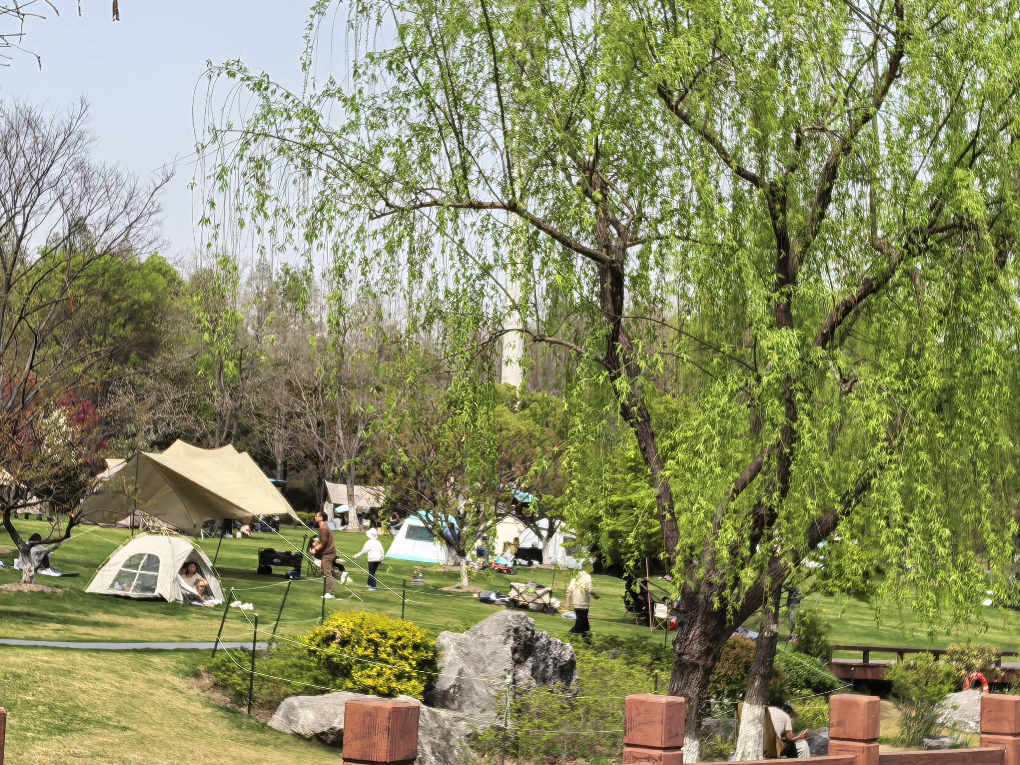 房东带看周边环境