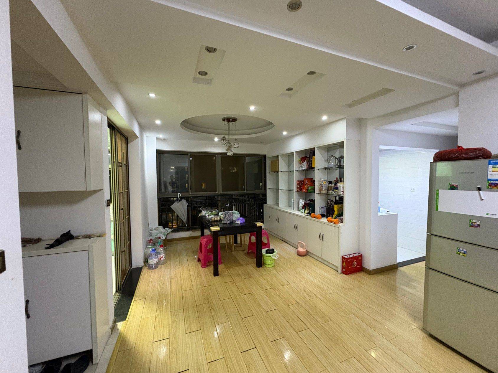 光谷金融港蹲室友