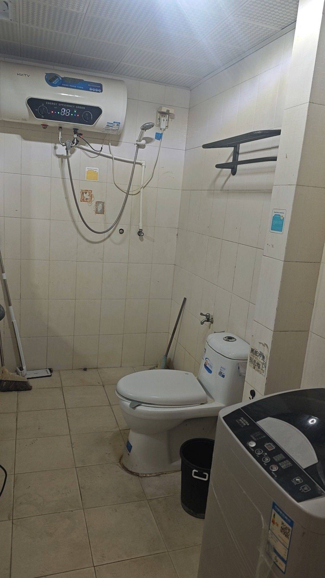 崂山区同安路地铁二号线丽海馨阁楼转租_1