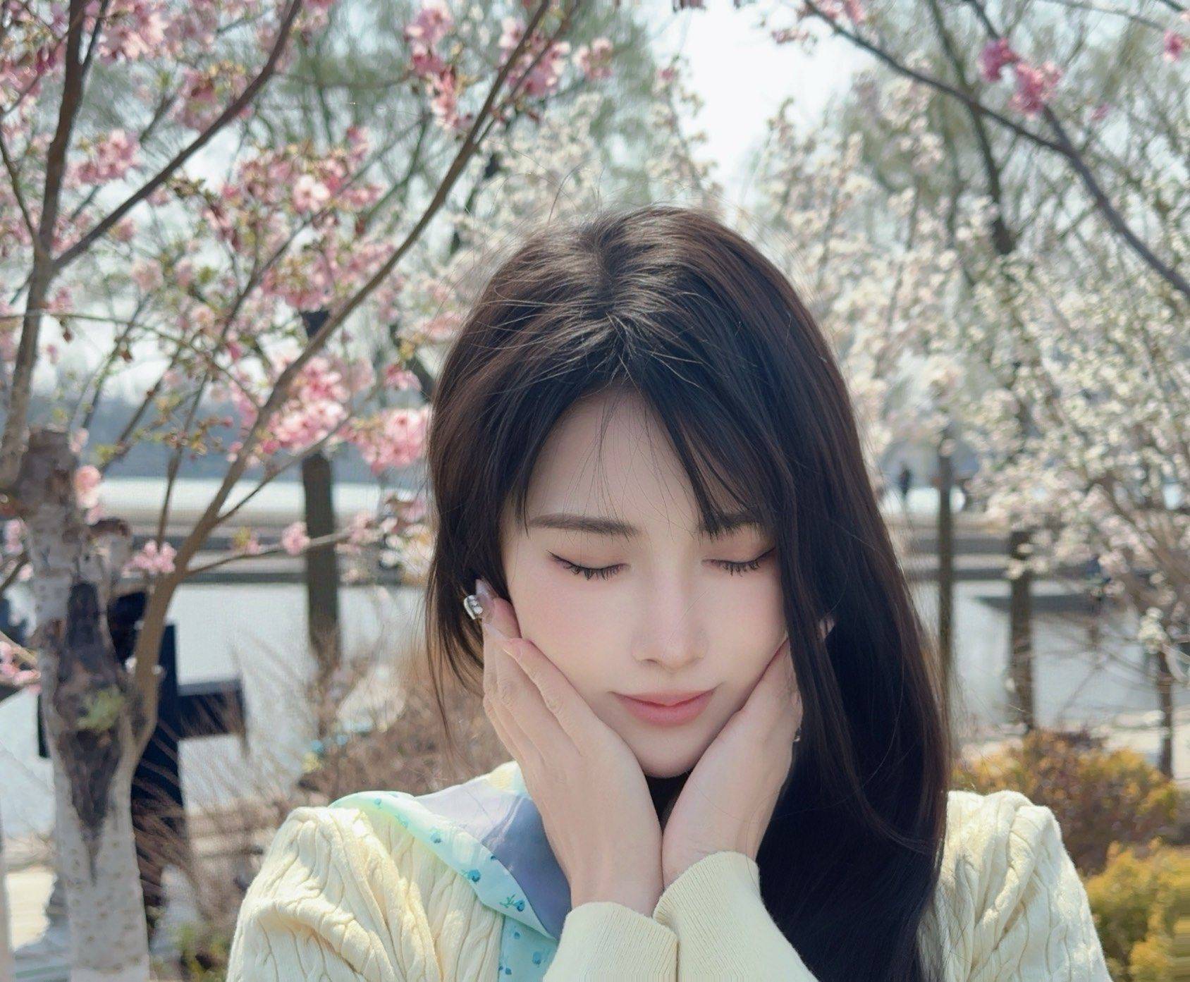 樱花树下  春日漫游  读书时光 _2