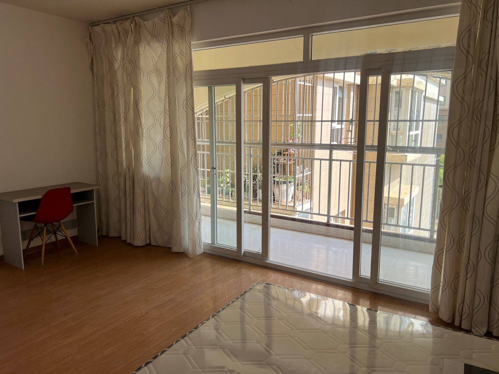 找室友喔 宠物友好  宅家日常  卧_1