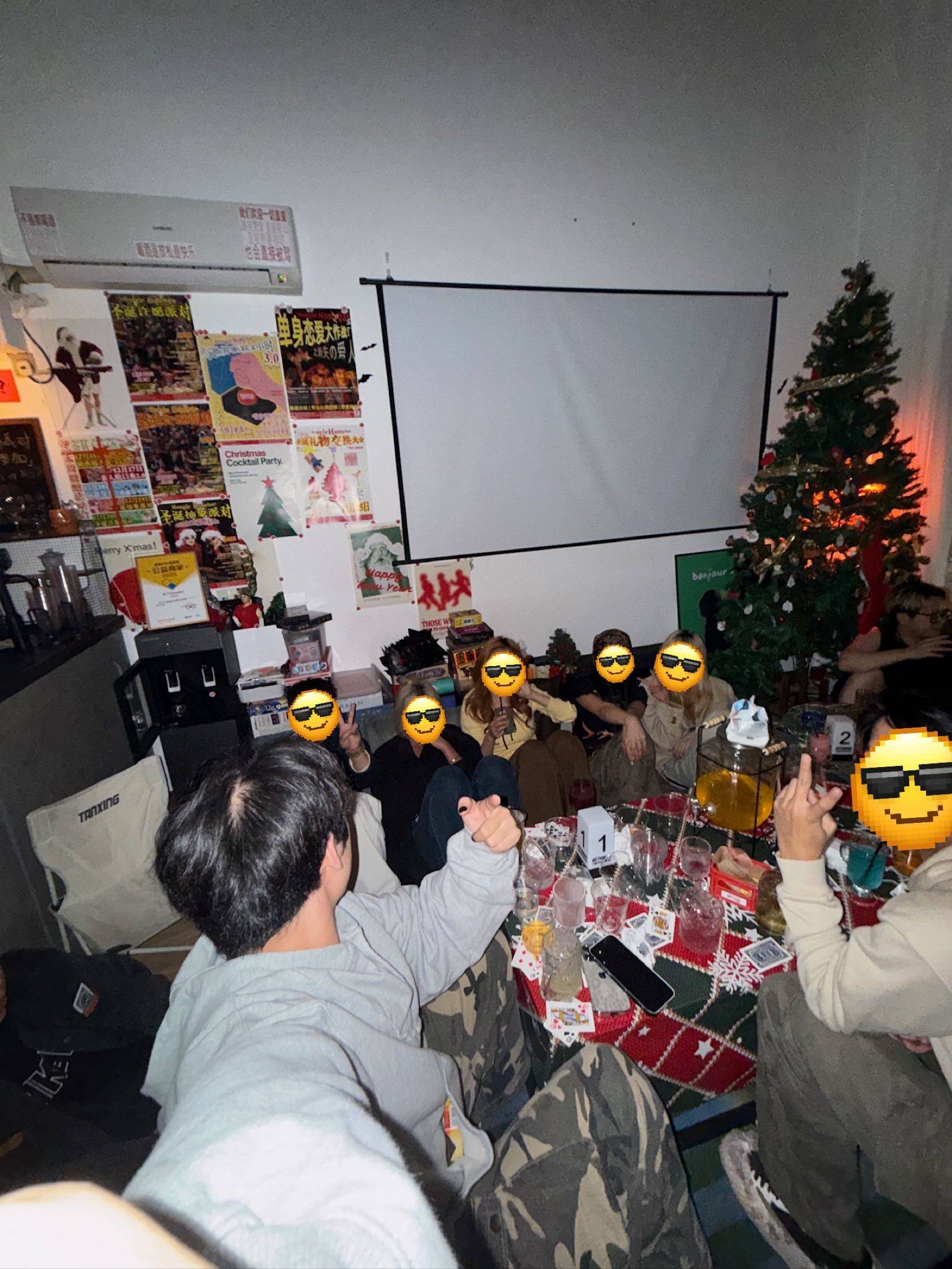 在深圳，和5个陌生人碰杯，原来社恐也能玩！