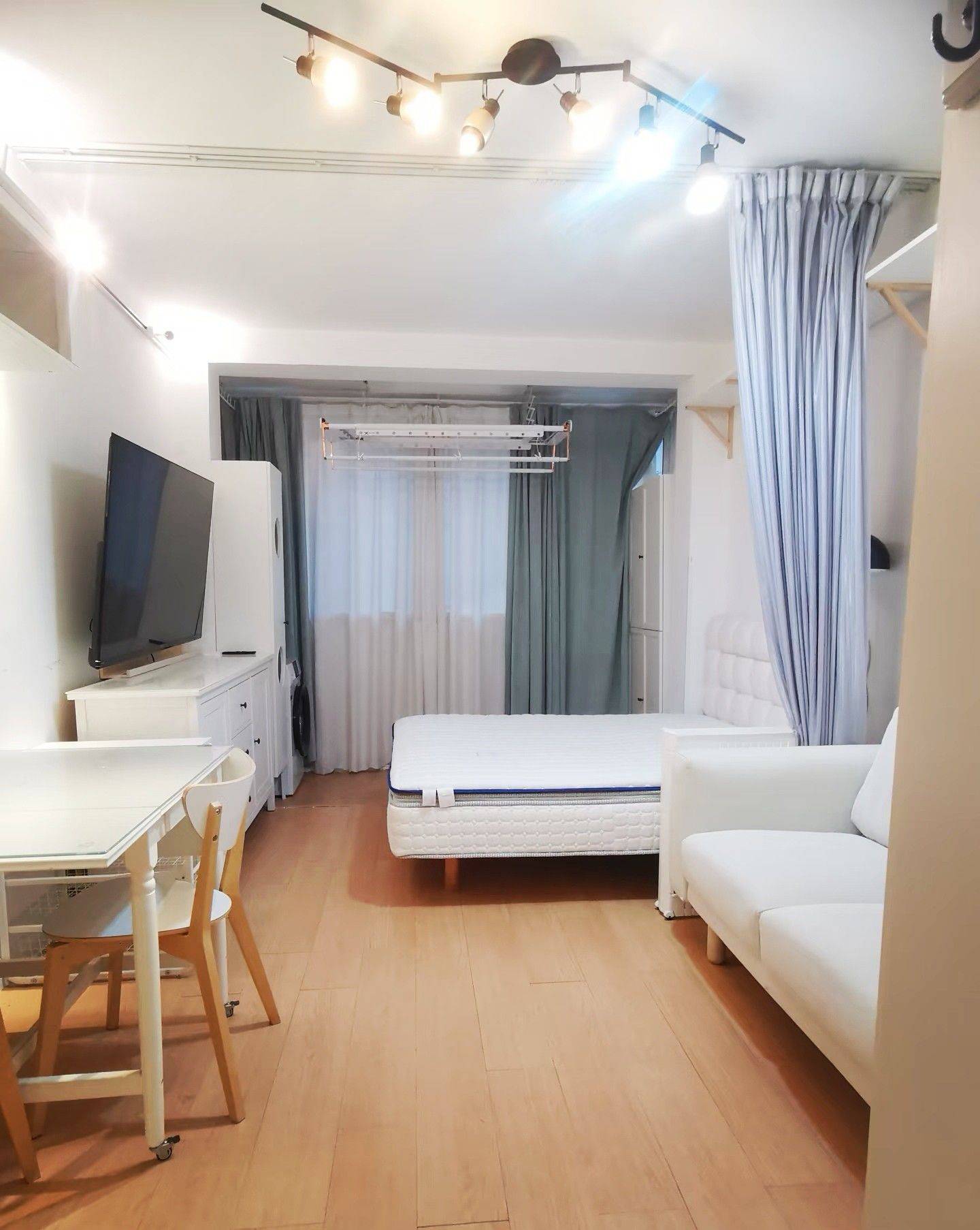 虹口北外滩2房寻租客