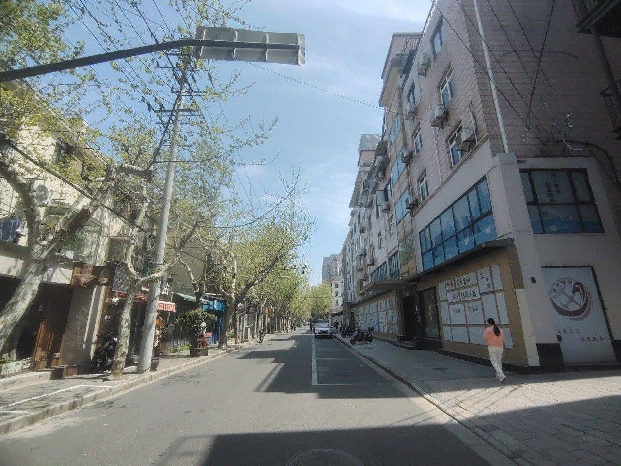 aaa烦死啦，有没有国内的租客呀_3