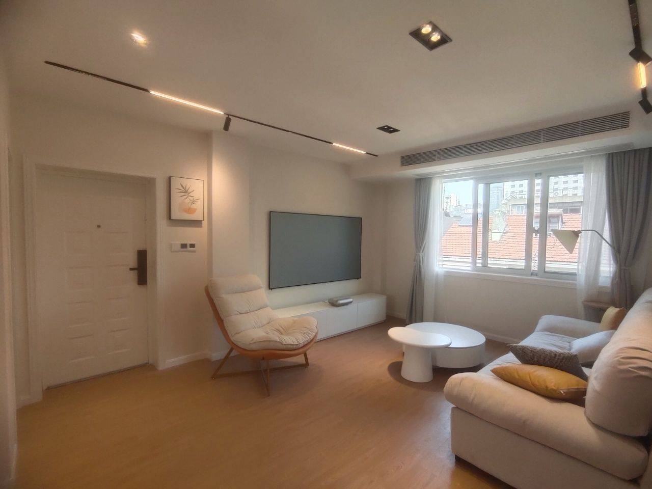 aaa烦死啦，有没有国内的租客呀_1