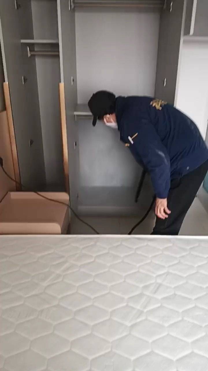 知道这是在干什么吗🌚