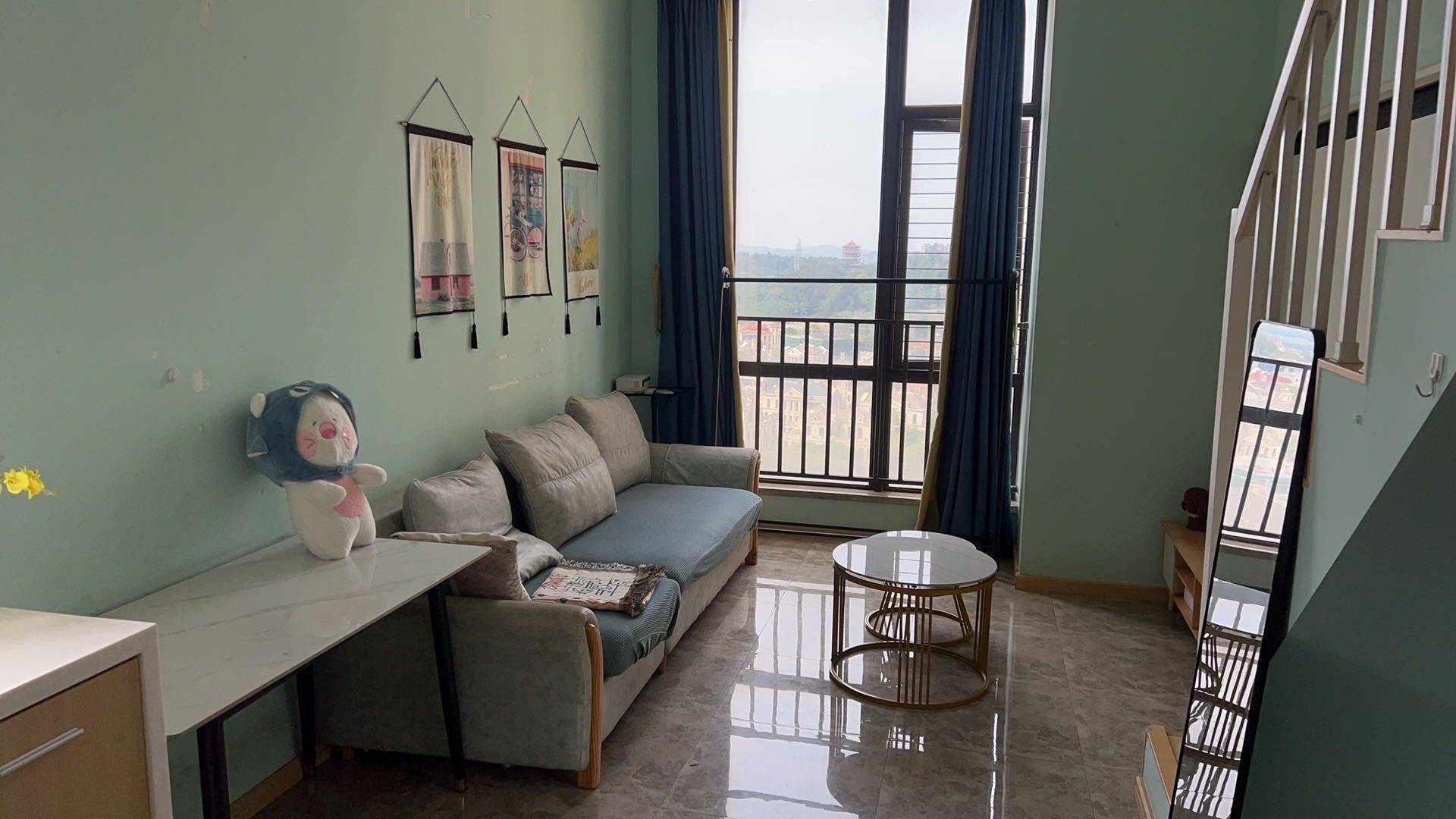 大家租房子会考虑景观还是朝向？朝南对小区