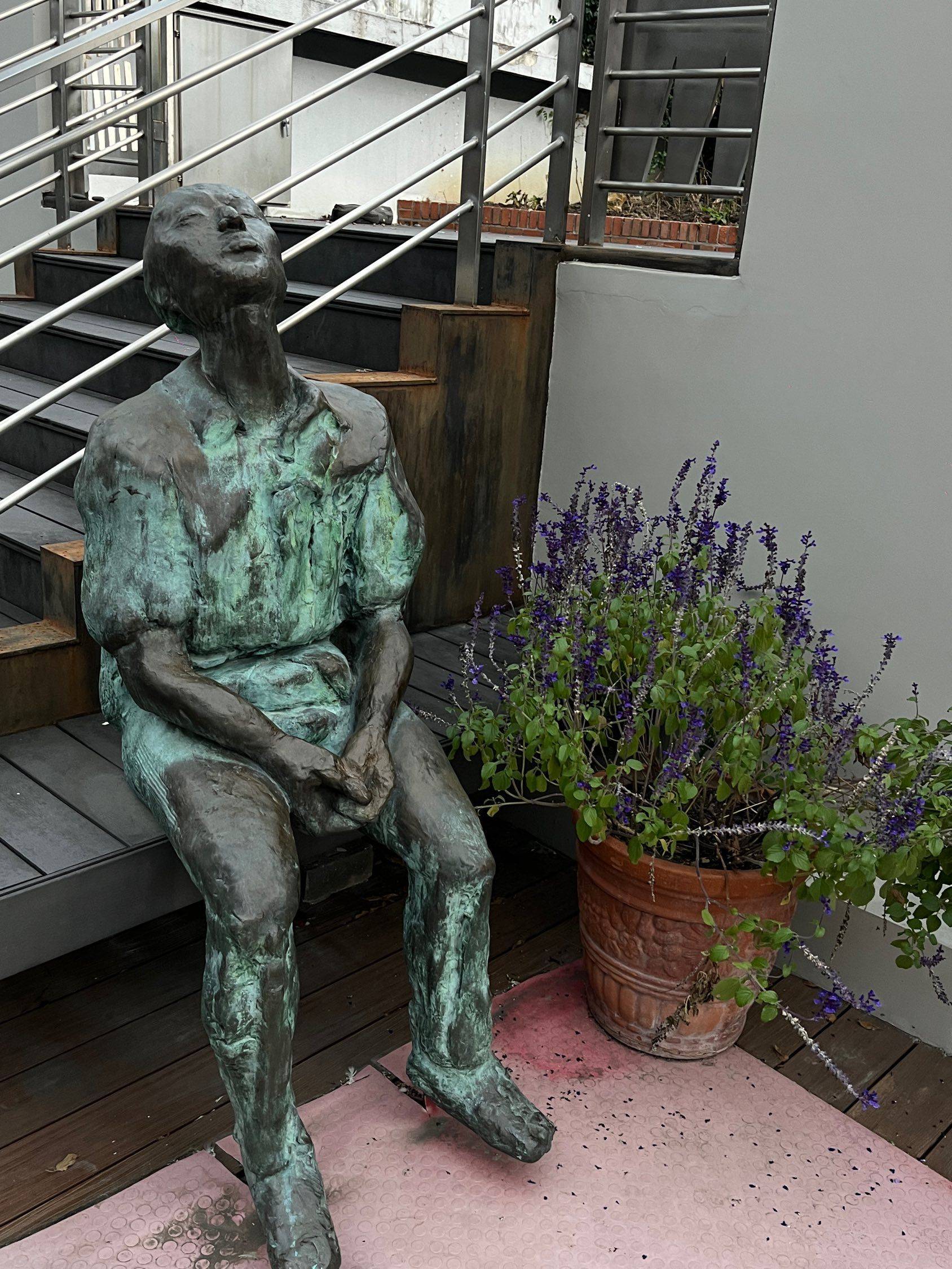 现在，就该生活了。