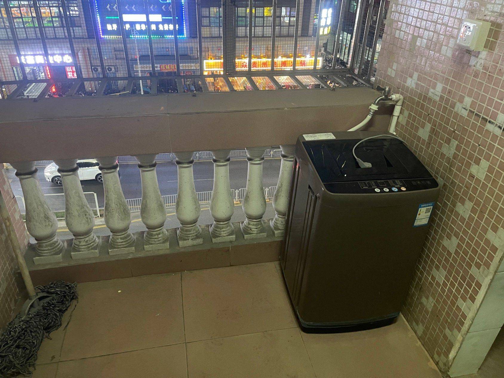 出闲置 180元  洗衣机自提