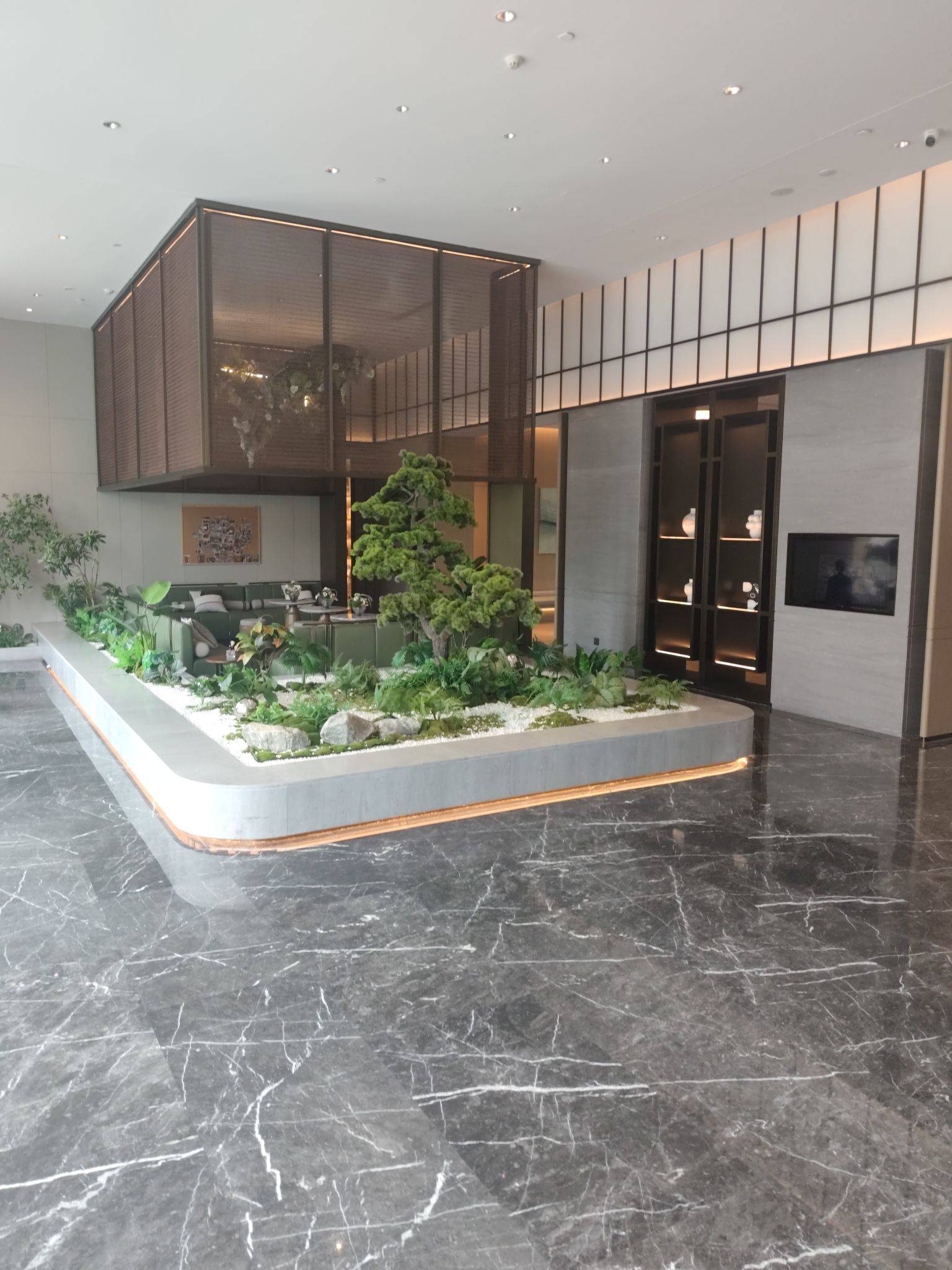 这是我居住的公寓大堂