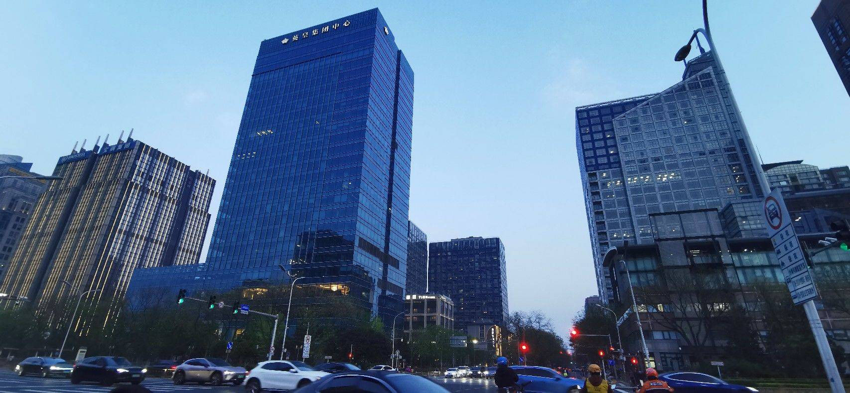 住在永安里这附近多幸福啊！没事就下楼城