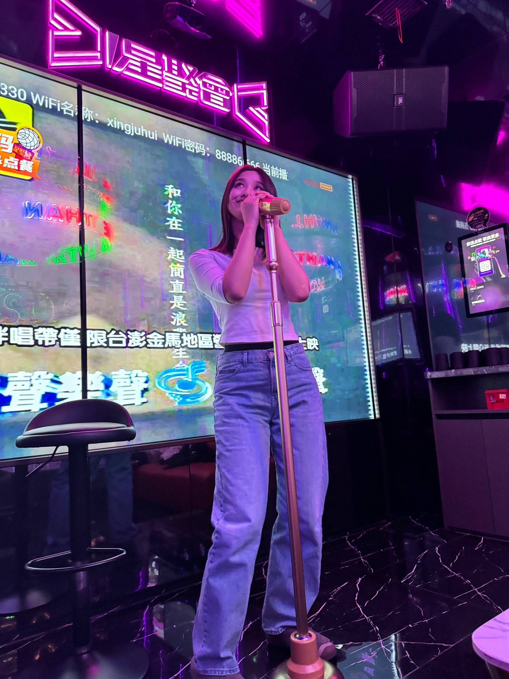 K歌之王🌚_1