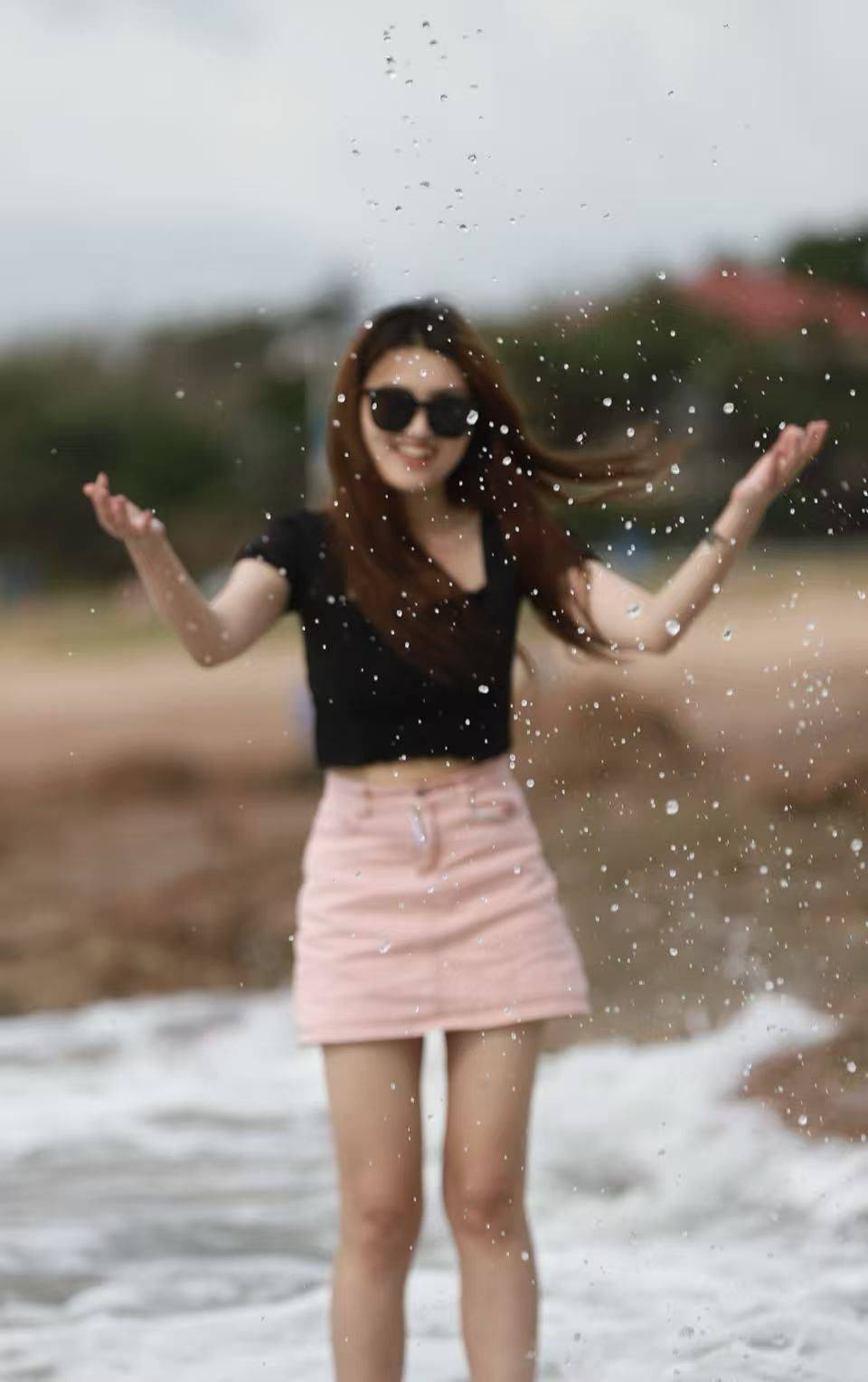 我们喜欢海而你喜欢浪🌊