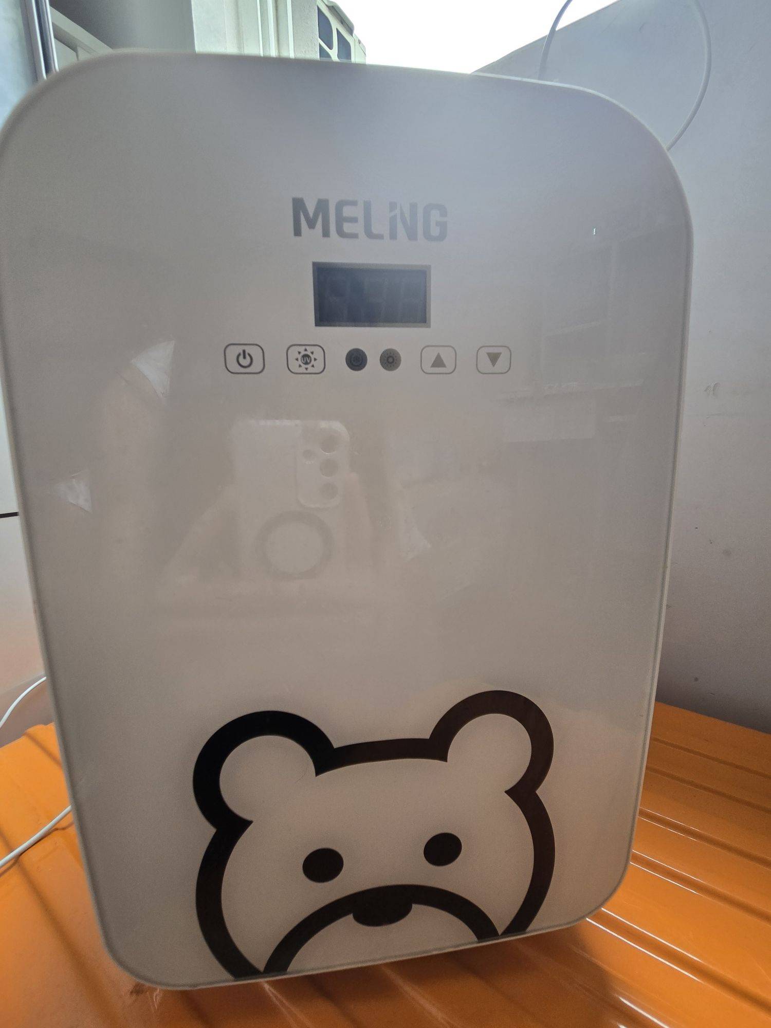 出闲置MEILING小冰箱