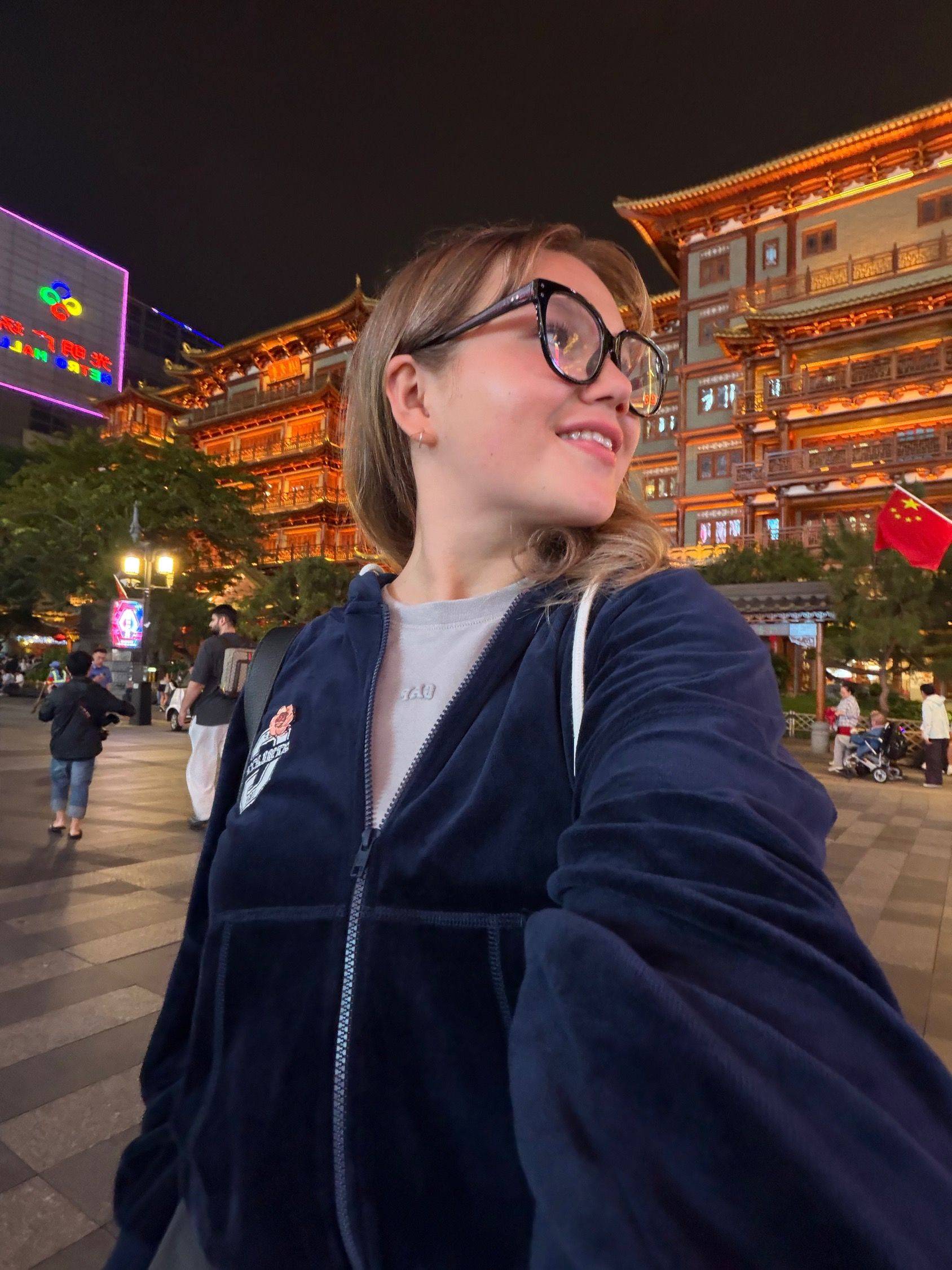 📍 求室友（女生）