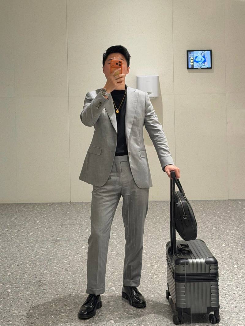 找一室户或优秀的室友合租两室!